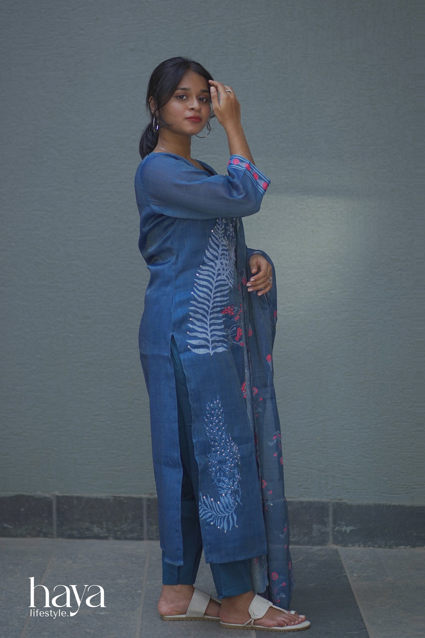 Haya Deep Blue Linen Embroidered Women's Suit With Pant